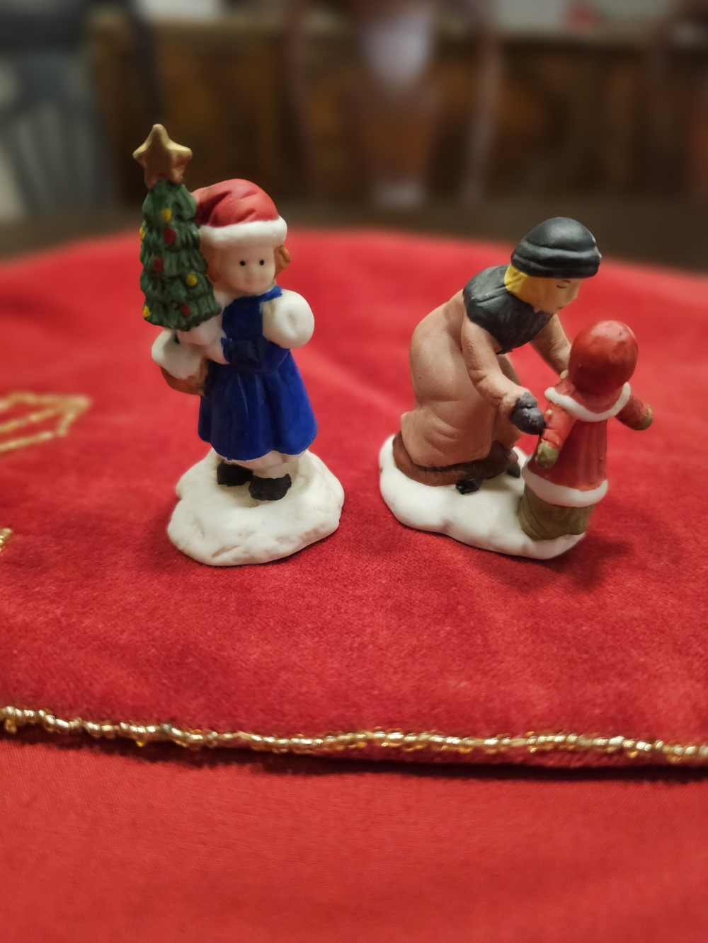 Vintage Mercuries 1993 Christmas Village Figurines